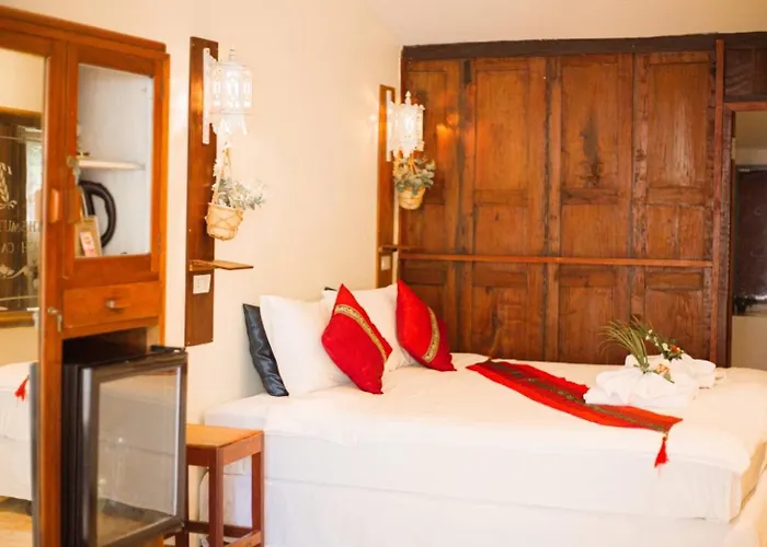 The Antique Riverside Resort 3*