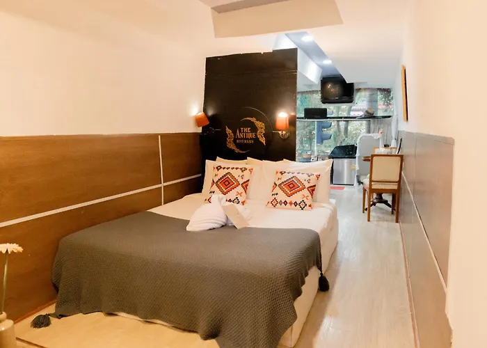 The Antique Riverside Resort Ban Pong (Ratchaburi)