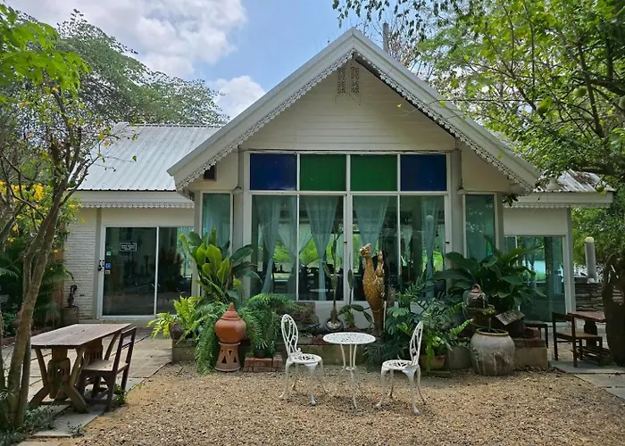 Resort The Antique Riverside 3*