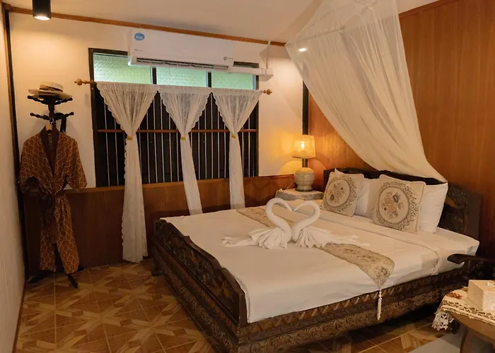 The Antique Riverside Resort Ban Pong (Ratchaburi)