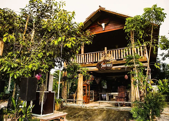 The Antique Riverside 3*