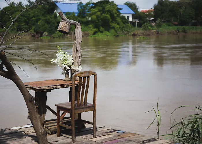 The Antique Riverside 3*