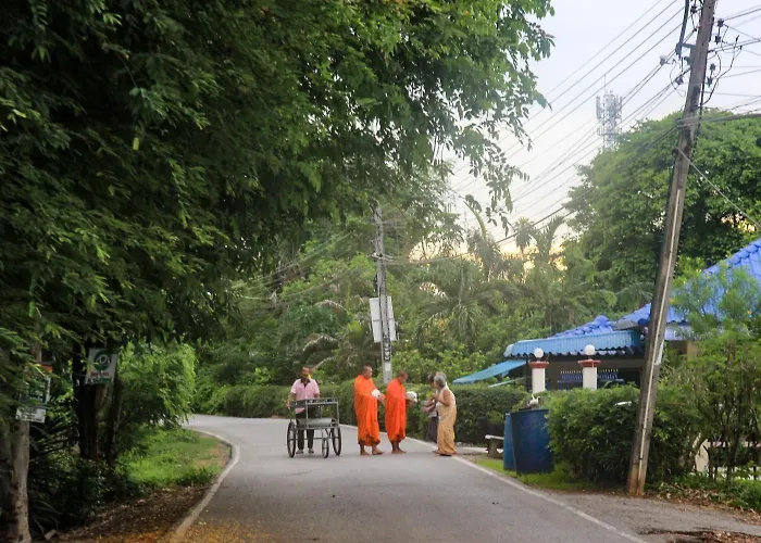 The Antique Riverside Resort