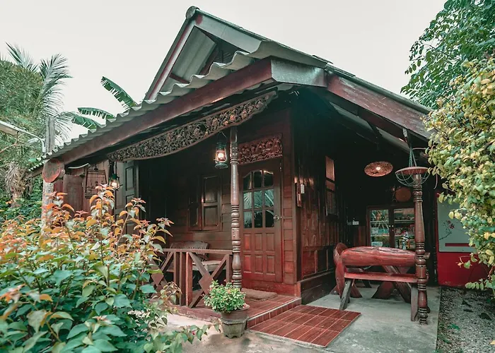 The Antique Riverside Resort 3*